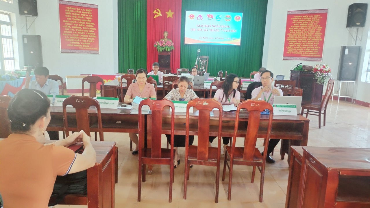 Đoàn thanh niên xã Ea Kênh làm tốt công tác quản lý uỷ thác cho vay Ngân hàng chính sách xã hội